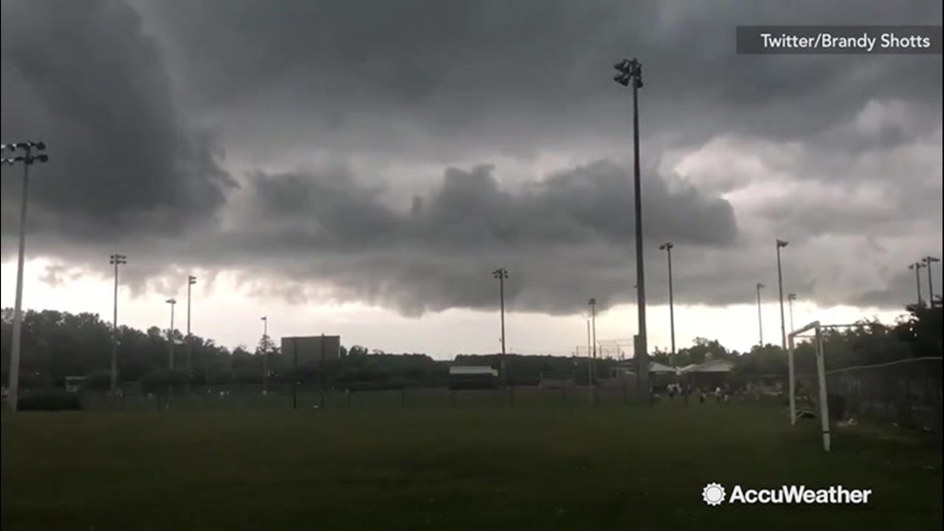 A kids baseball team had to unfortunately cancel their game, on June 22, when powerful winds picked up. Encroaching storms forced the kids to pack up their things, and leave the field located in Fultondale, Alabama.