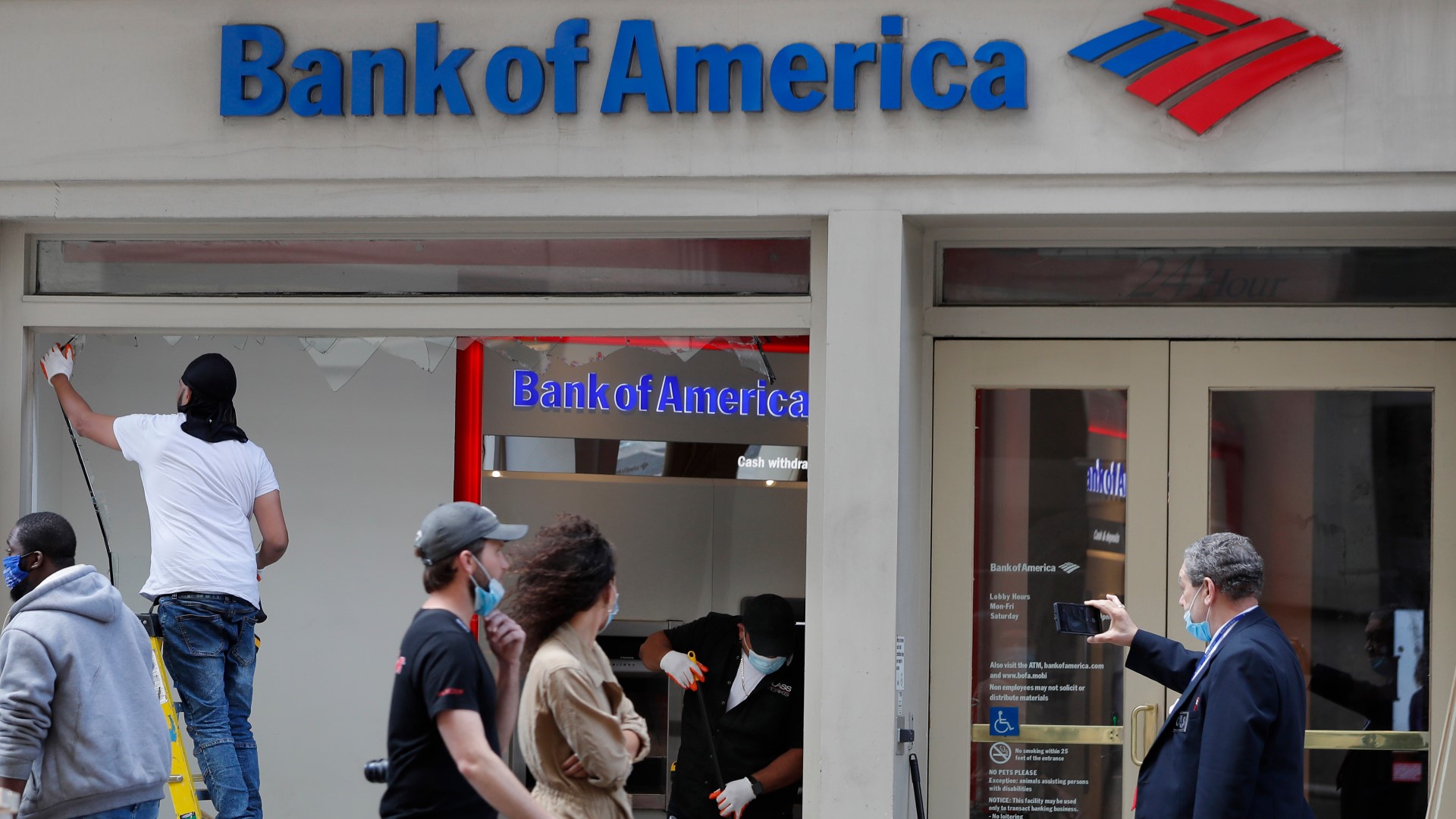 Bank of America online glitch shows inaccurate account balances cbs19.tv