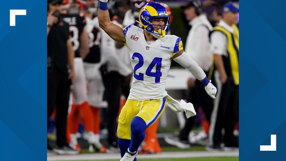 Rams' player Taylor Rapp on-field proposal after Super Bowl win