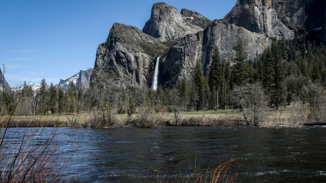 Yosemite closes many areas due to flood risk - Vimarsana News