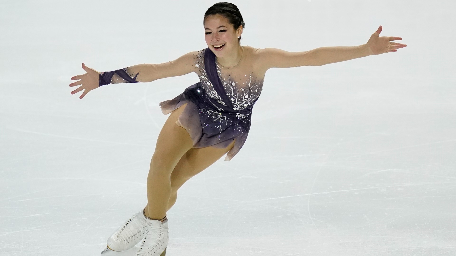 Kamila Valieva, under microscrope, goes for figure skating gold cbs19