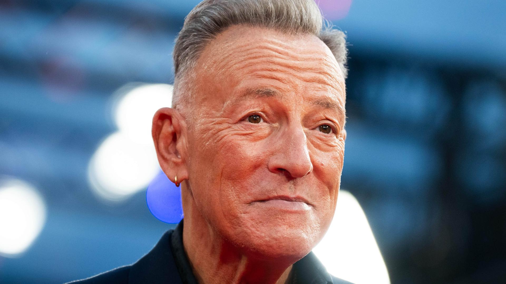 Bruce Springsteen dedicates song to Renee Good, criticizes ICE