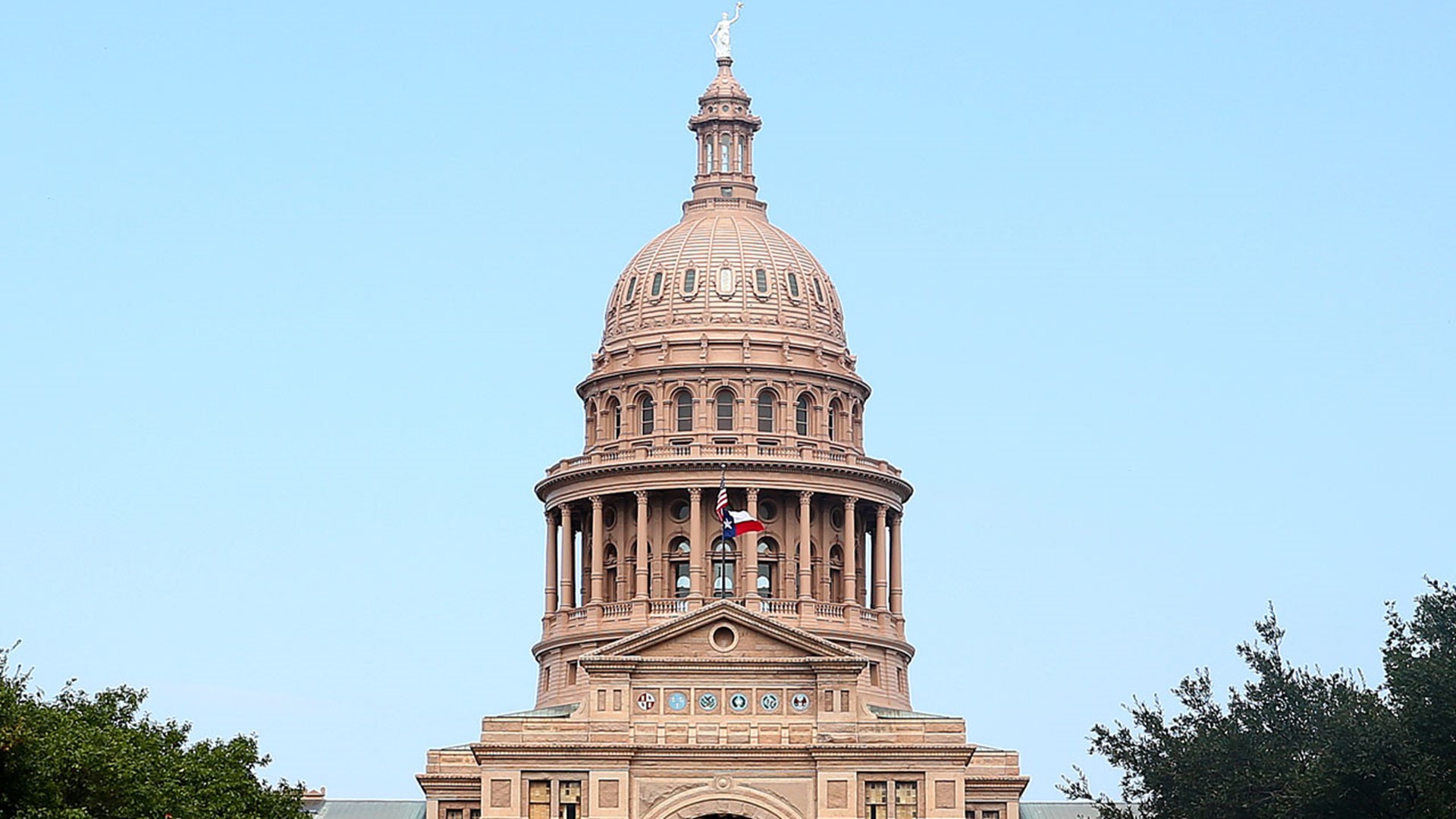 Texas Senators were looking for answers about how to prevent massive power outages in the future, but didn't get much help in hearings with energy leaders.