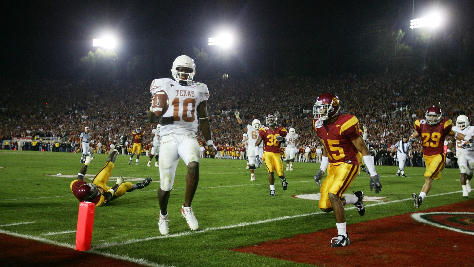 Legendary Ut Quarterback Vince Young To Host Meet And Greet At Crunch Fitness In Tyler Cbs19tv 1466