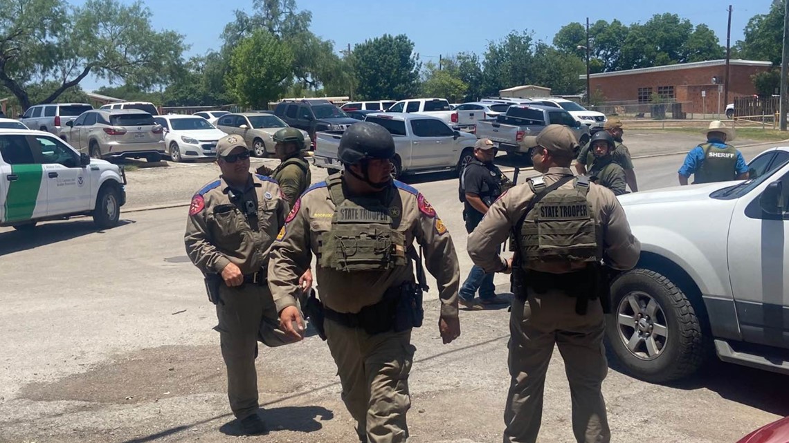 'Active shooter' reported at Robb Elementary school in Uvalde, police say suspect in custody - Vimarsana News