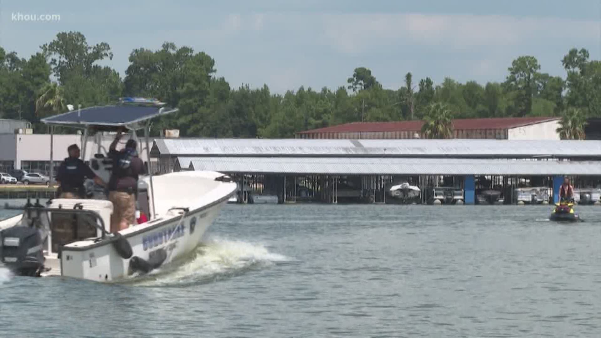 New law requires all Texas boaters to use this safety item cbs19.tv
