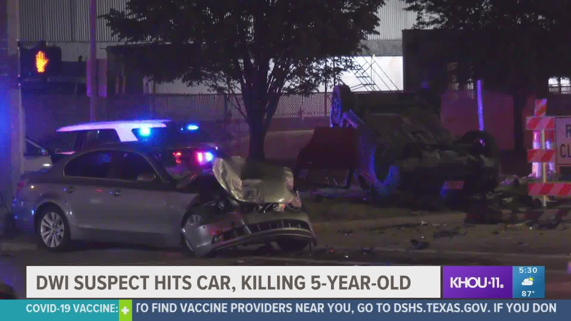 Good Samaritans helped police arrest a suspected intoxicated driver who allegedly caused a deadly rollover crash that killed a 5-year-old child.
