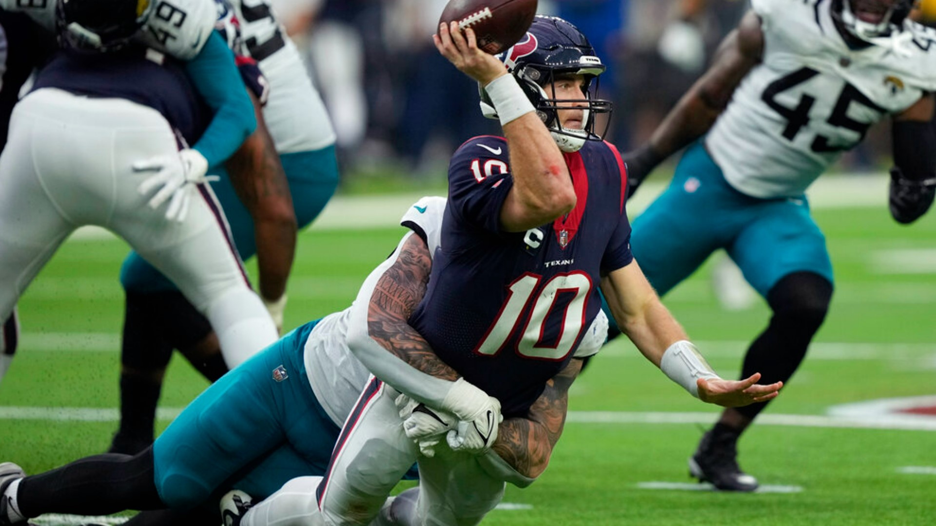 The Texans lost every game at home this season, excpet for the first one, which was a tie.