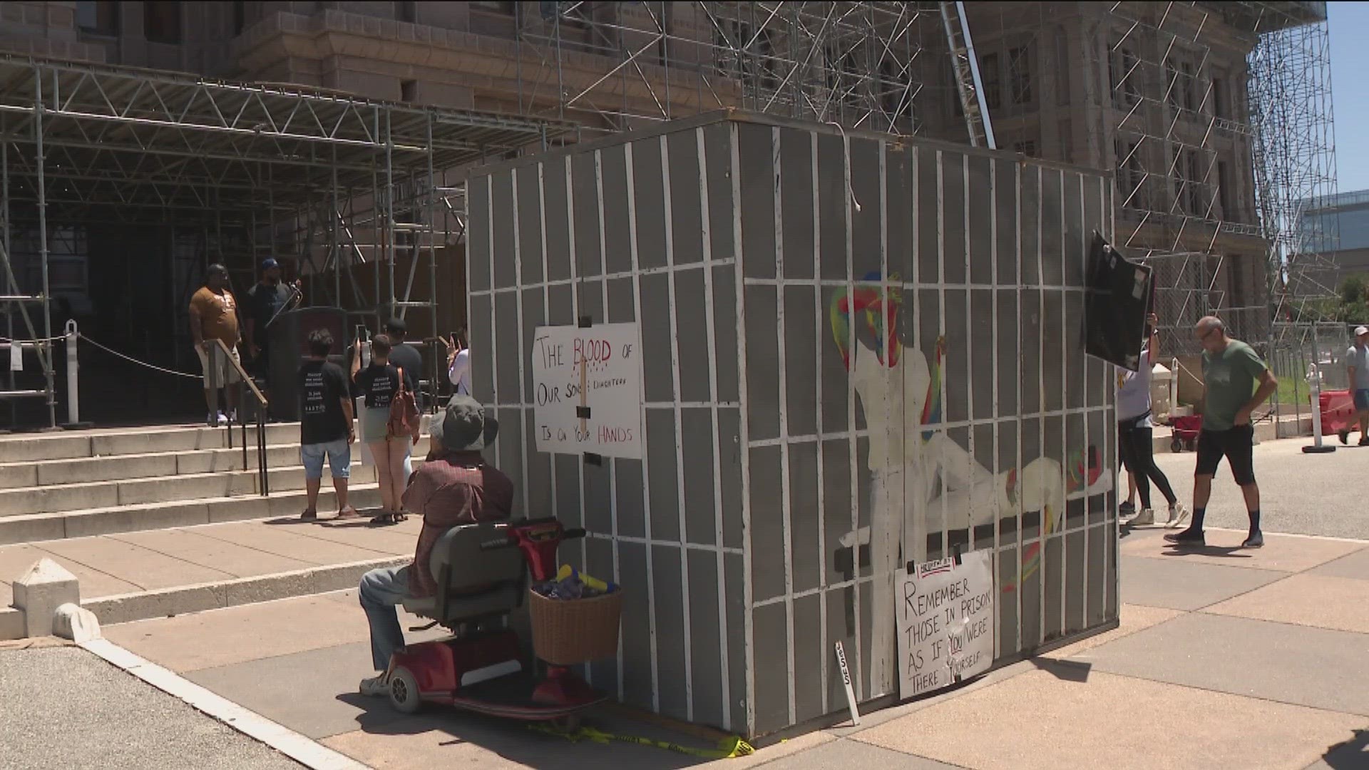 Prisoners' family members gathered at the Texas Capitol on Tuesday. They want to help keep loved ones alive in the extreme heat.