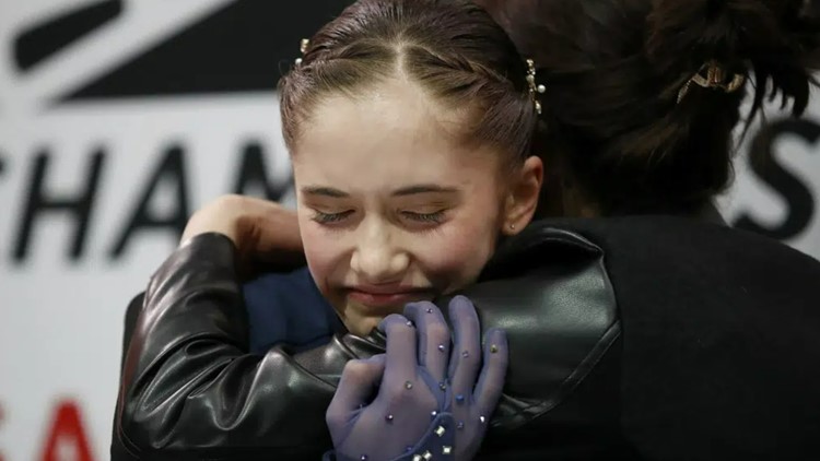 Teen Isabeau Levito wins US women's figure skating title
