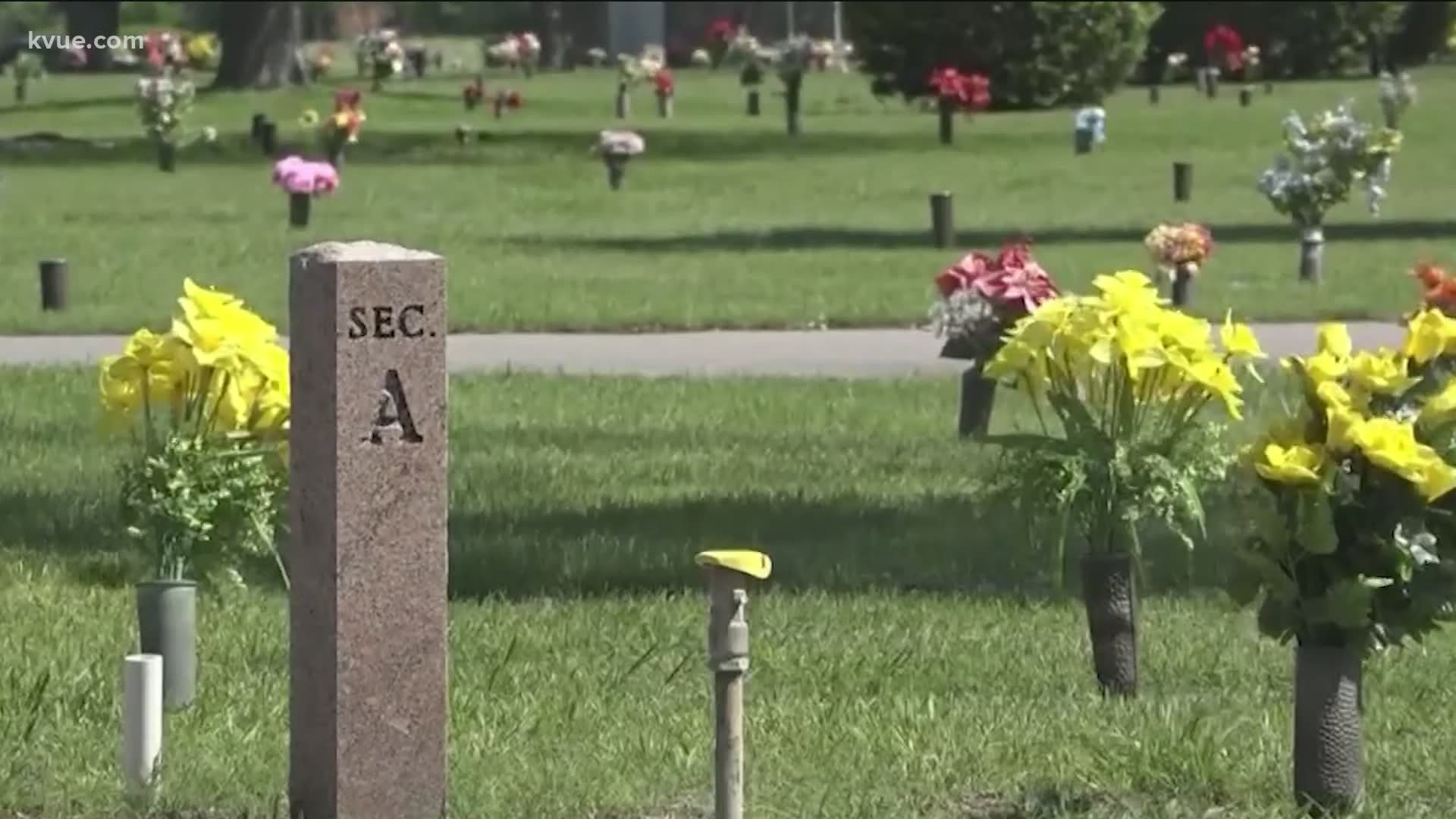 KVUE's Luis de Leon reports some funeral homes and crematories are having a hard time keeping up.