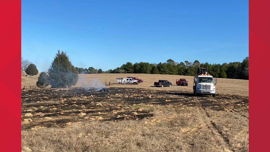 Fire crews respond to grass fire in Rusk County cbs19.tv