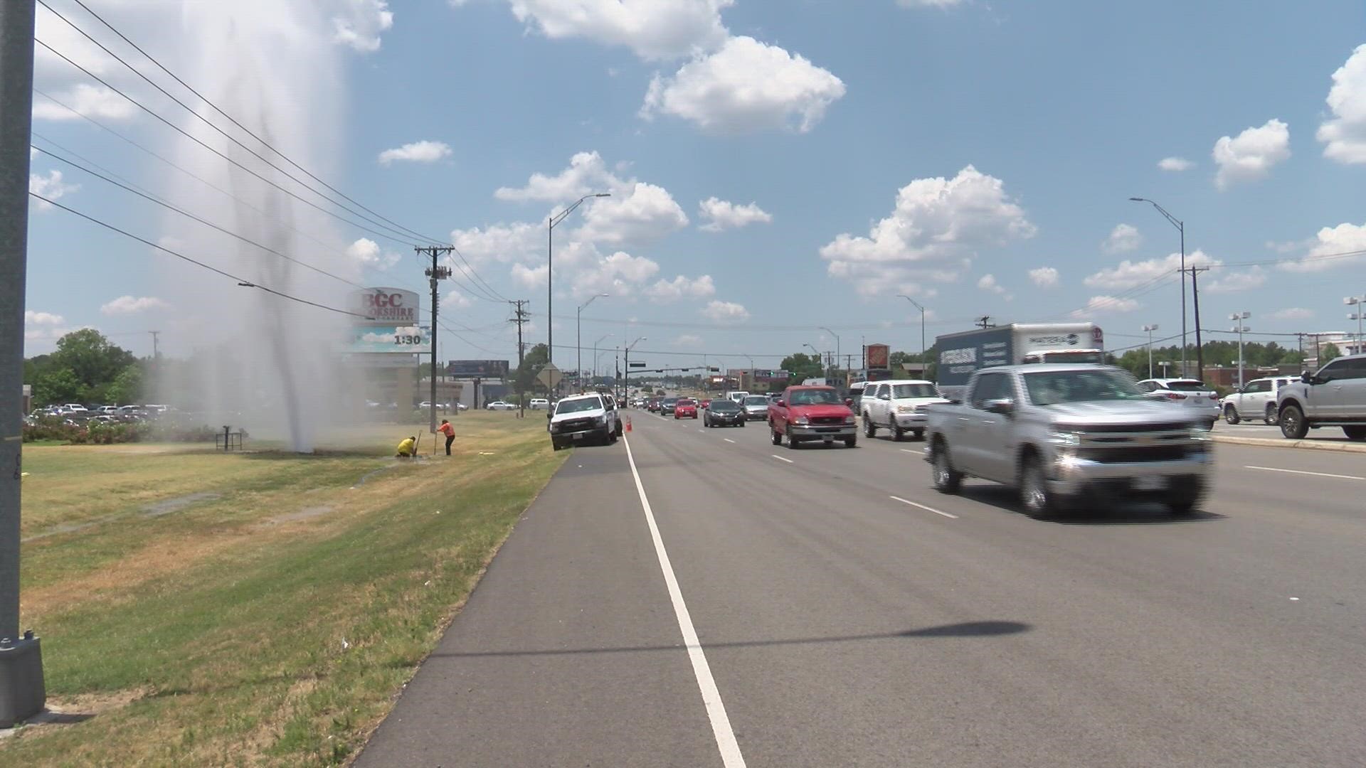 Water main break causes geyser near Loop 323, Old Jacksonville Highway