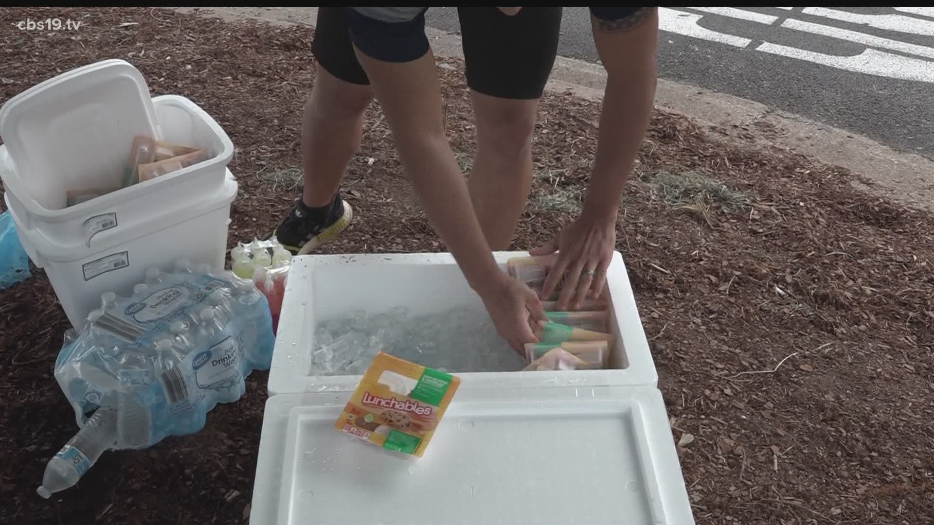 Fuzzy's taco shop on Troup highway started a 'pay it forward' movement by placing coolers full of free food and water across Tyler but some coolers are now missing.