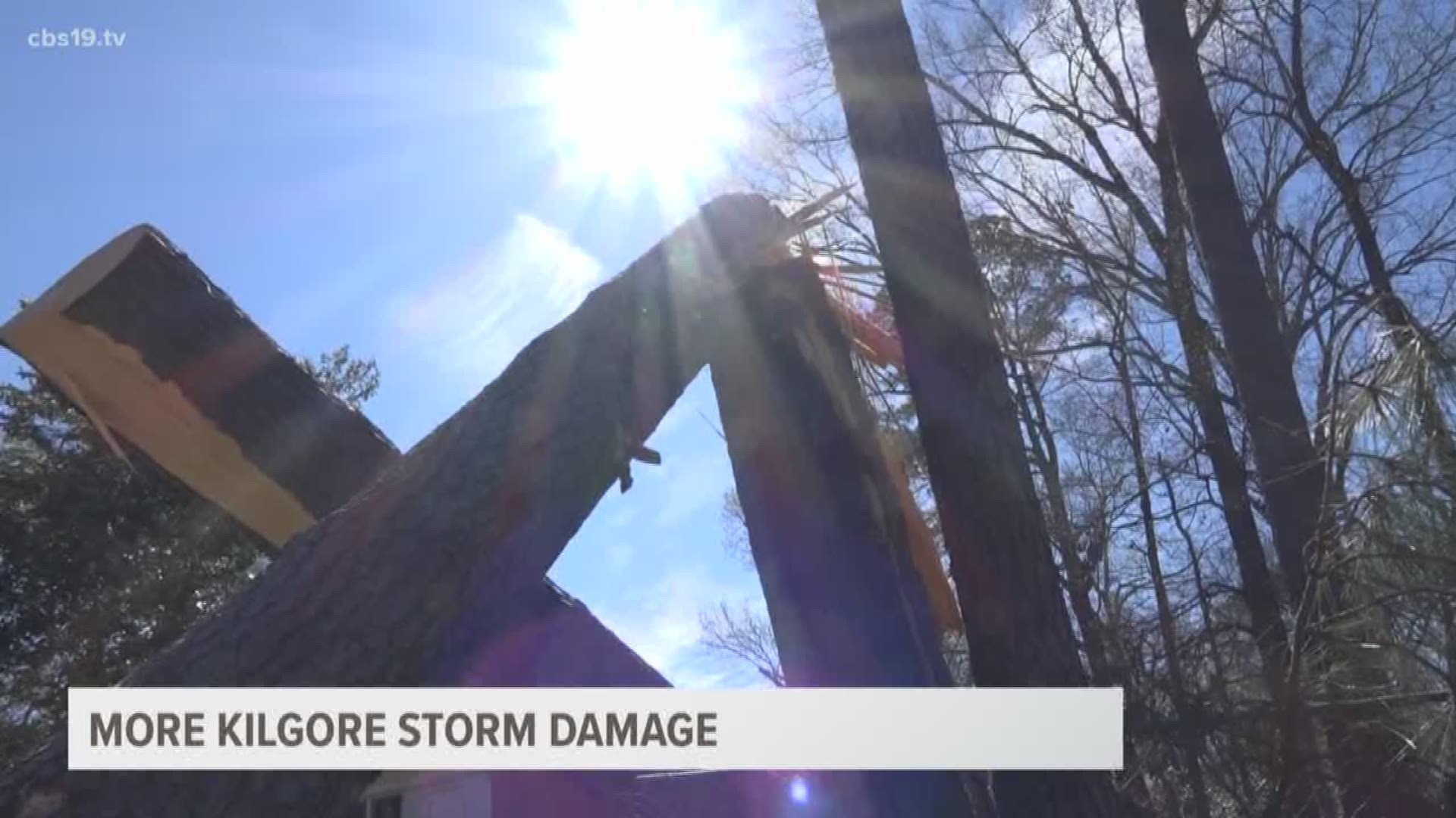 CBS19's Darcy Birden is in Kilgore after strong straight lines winds damaged many homes, leaving more than 1,000 without power.