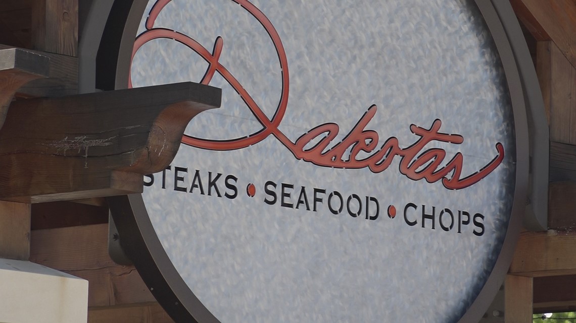 Tobacco Junction provides free meals for first responders at Dakota's