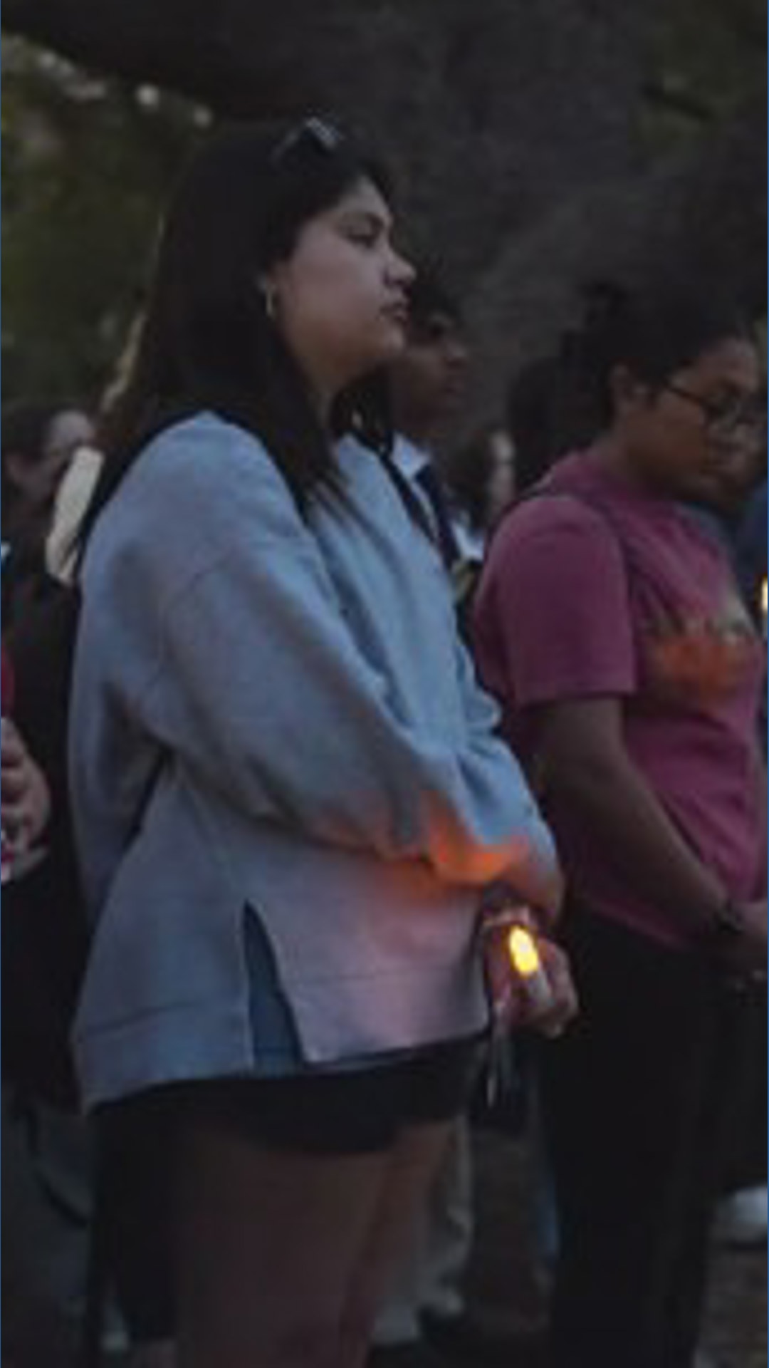 UT Austin students hold vigil for victims of 6th Street mass shooting ...