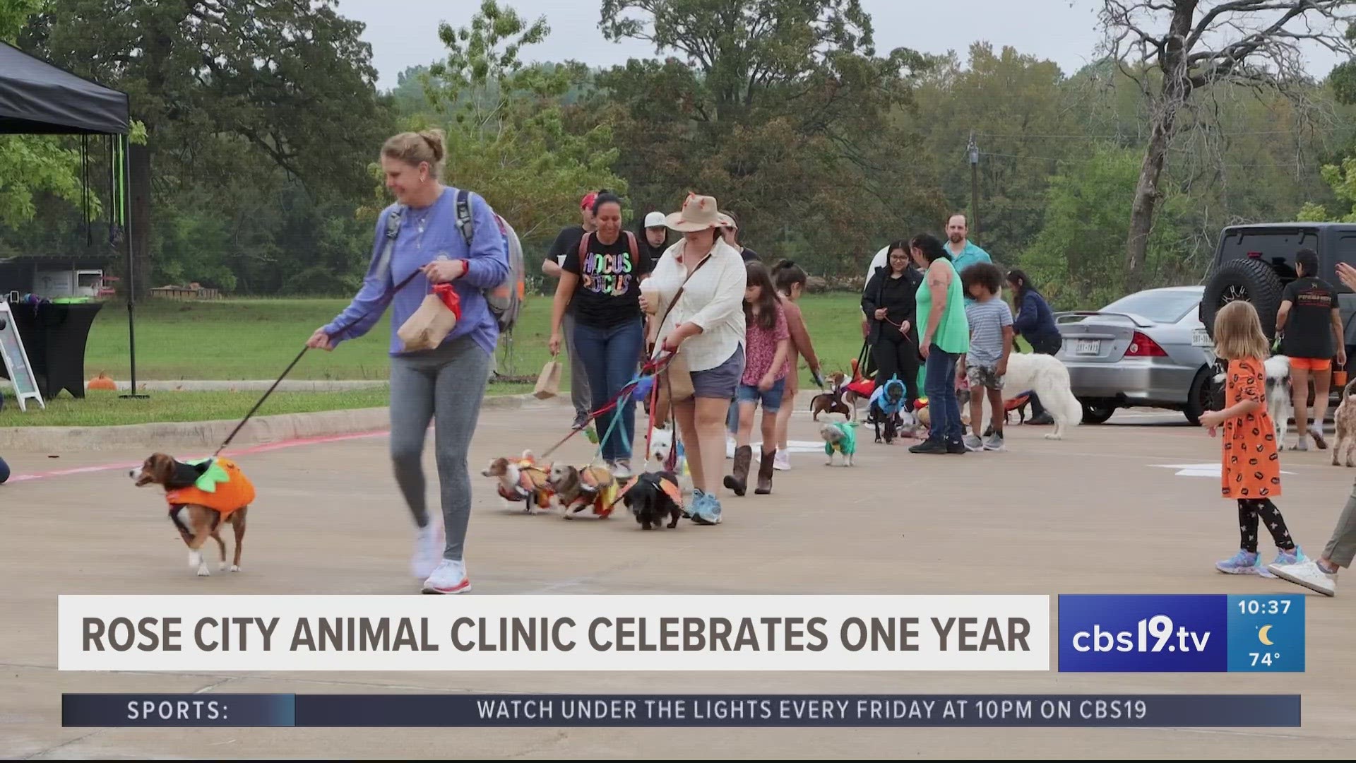 Community members got a chance to show off their pets in Halloween costumes in support of the Rose City Animal Clinic's first year Howl-o-Ween celebration.