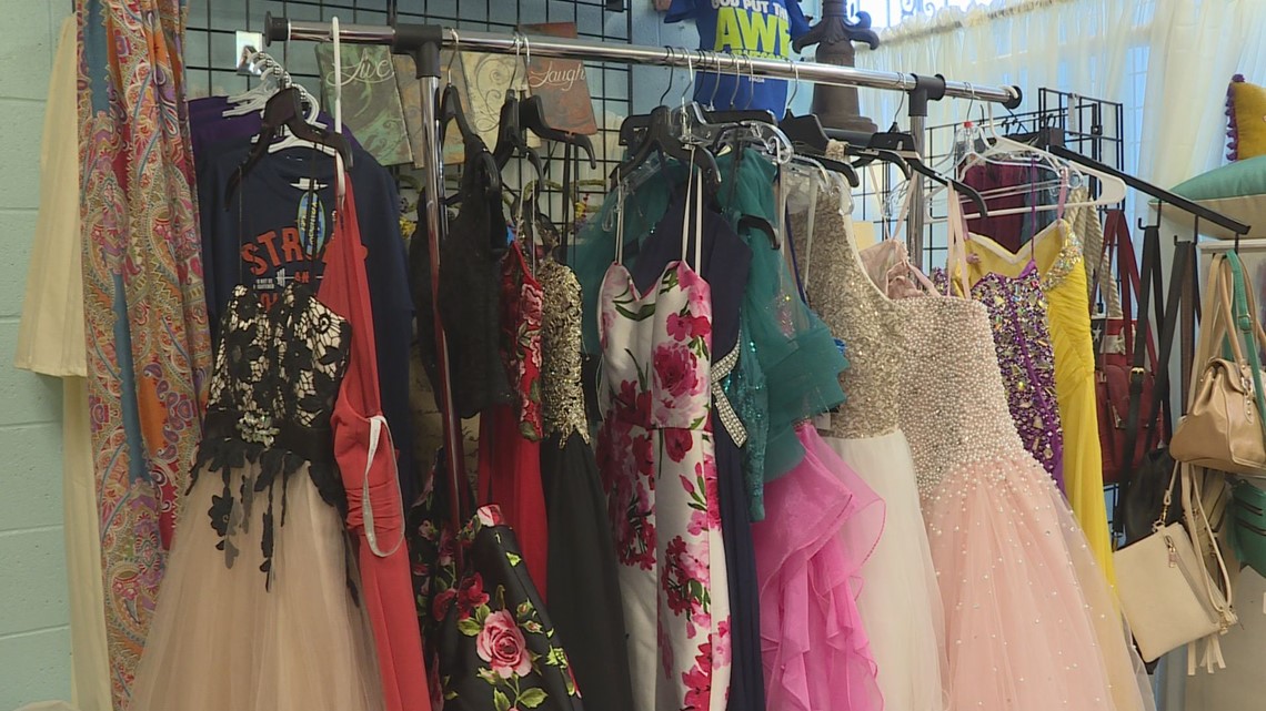 Free Prom Dress Event Happening Saturday At The Hub Cbs19tv