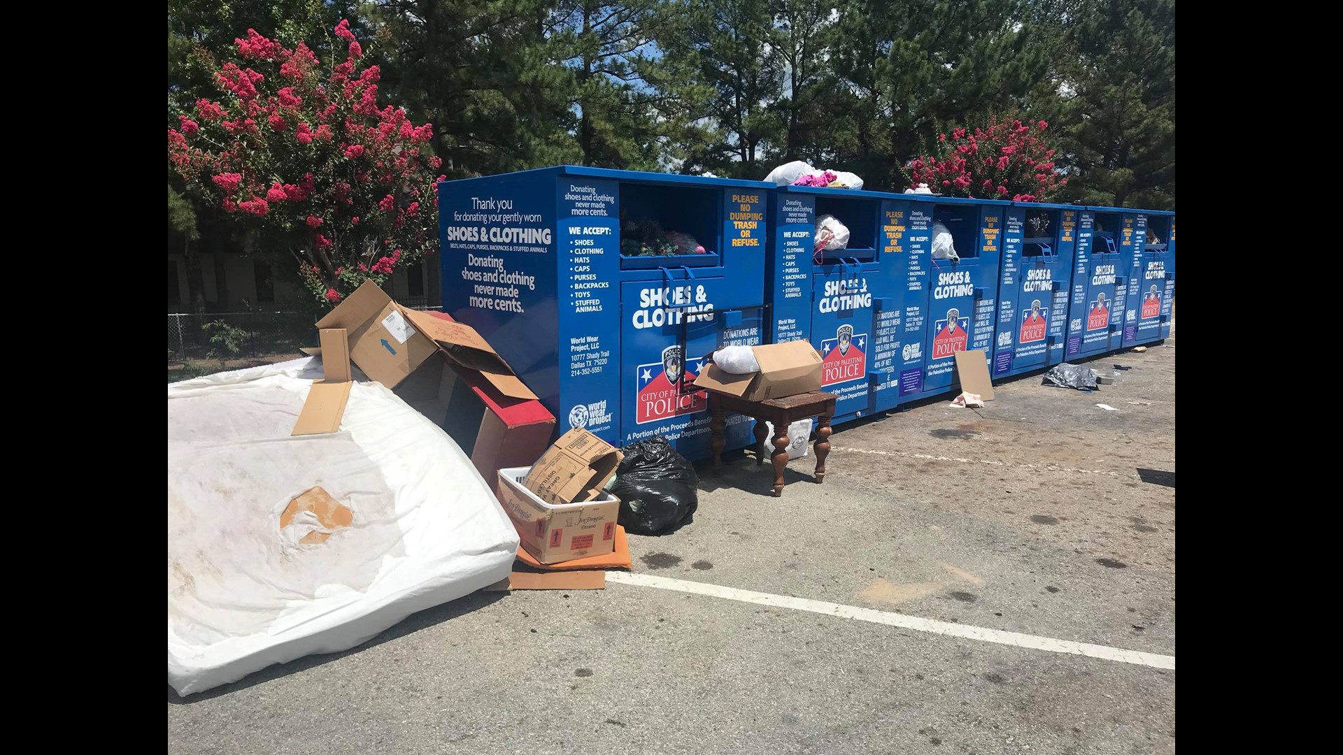 Palestine PD looking for suspects who used clothing donation bins for