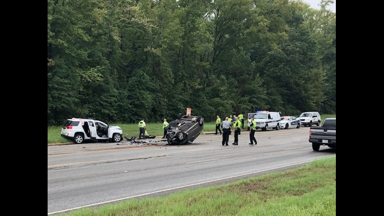 One Dead, One Injured In Rollover Crash | Cbs19.tv