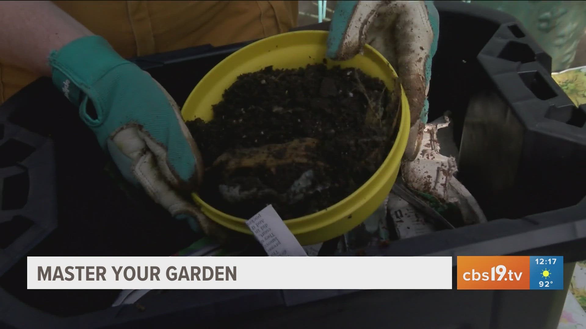 The Smith County Master Gardeners explain vermiculture.