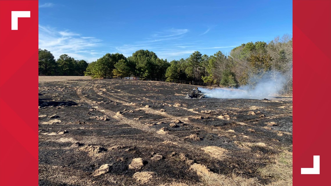 Fire crews respond to grass fire in Rusk County cbs19.tv