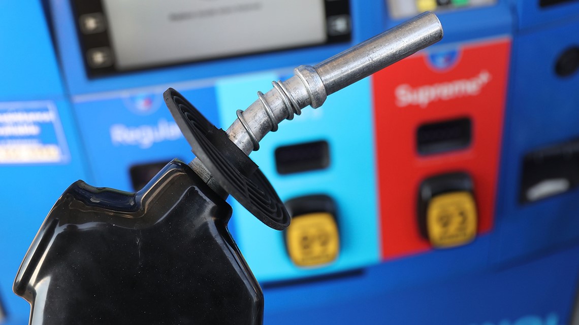 Texas gas price average shoots above $3/gallon - Vimarsana News