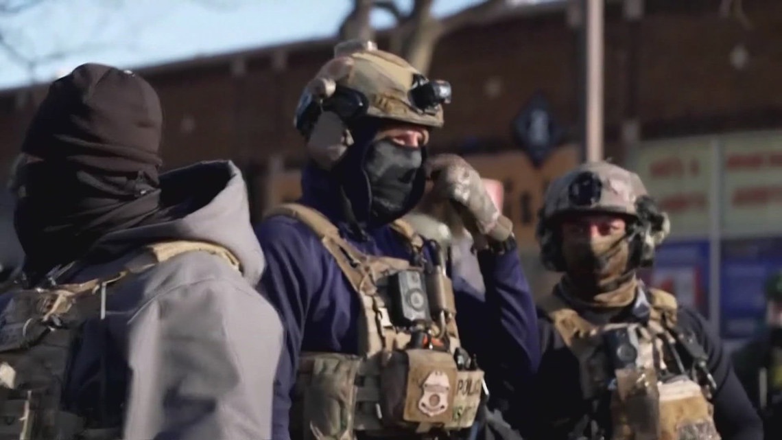 Politicians criticize Trump's immigration crackdown after Minneapolis shootings