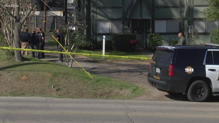 Longview double-murder suspect shoots, kills himself
