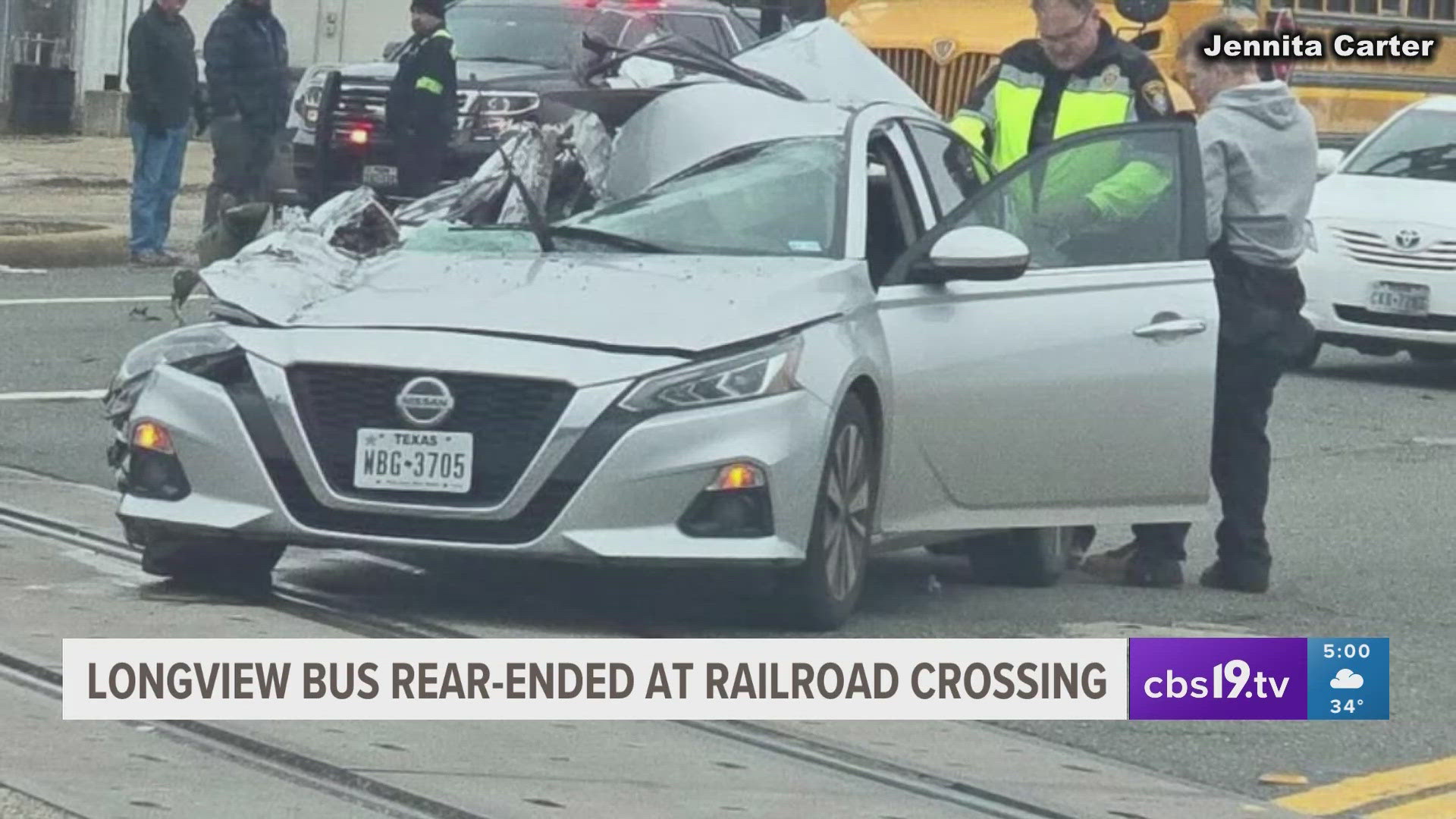 No injuries reported after Longview ISD bus involved in crash | cbs19.tv