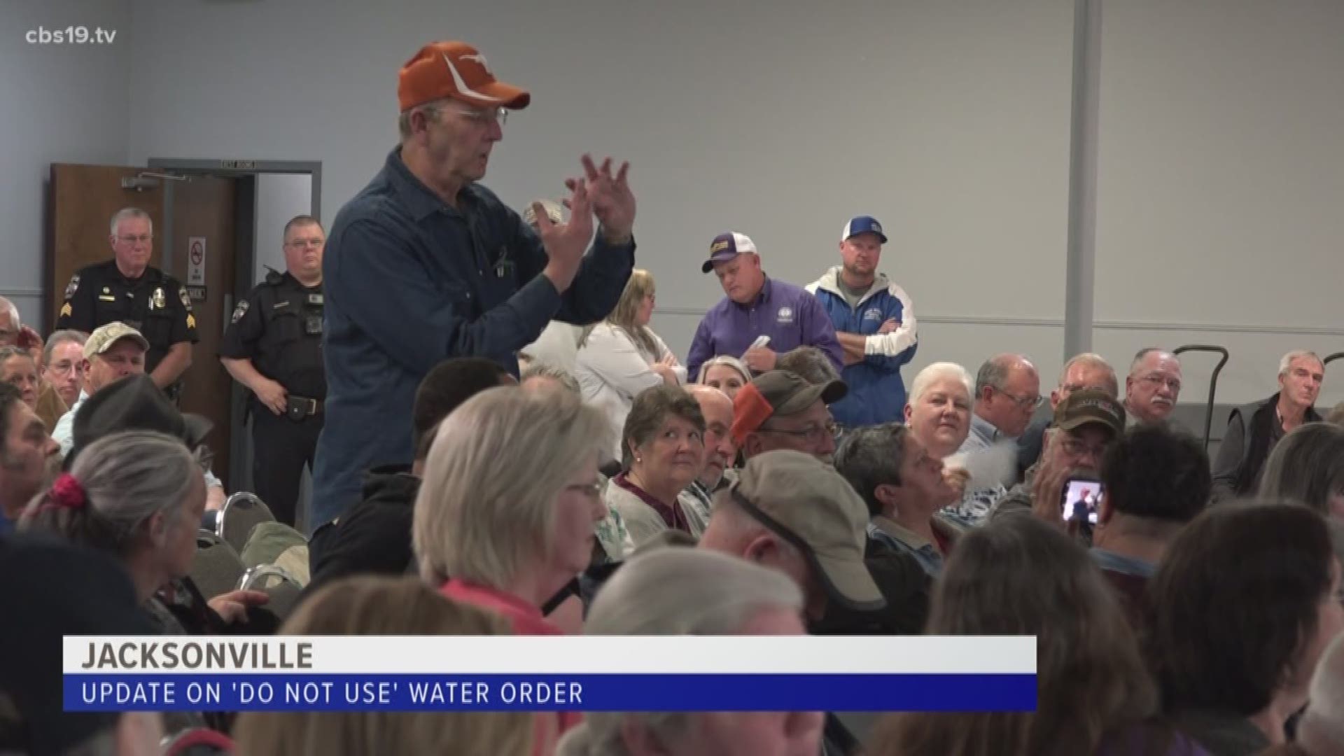 Representatives from Jacksonville took tough questions from residents about the 'Do Not Use' water order affecting the city.