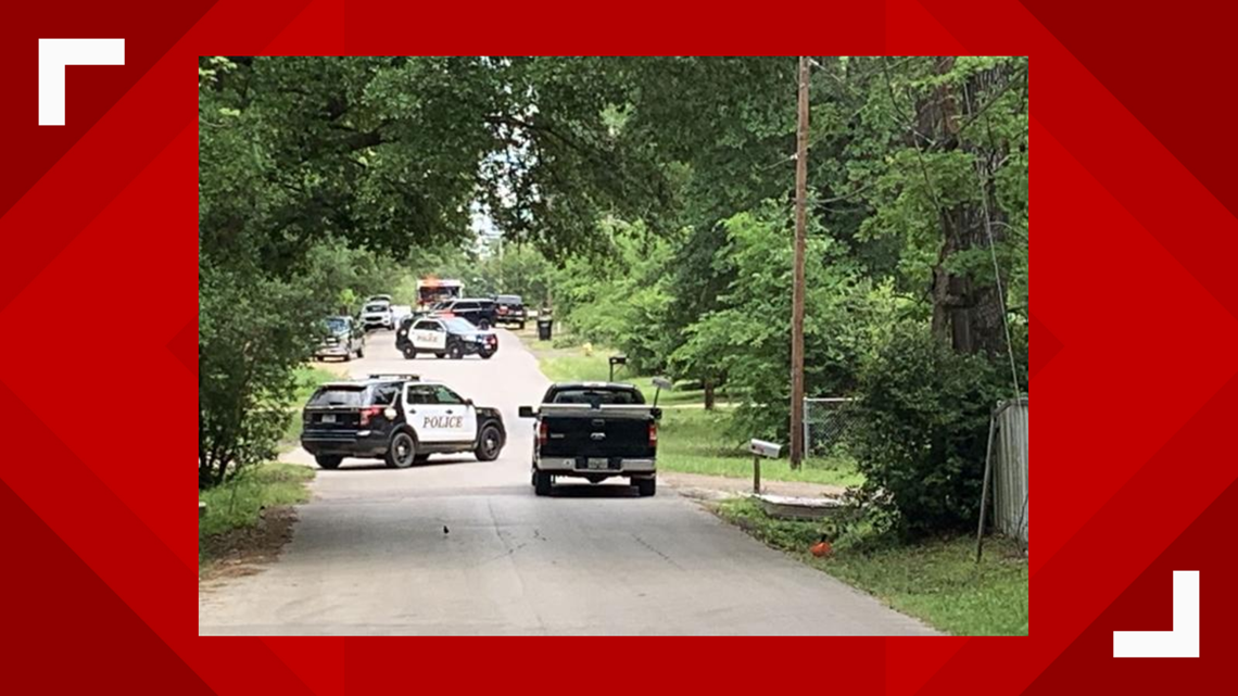 Longview police search for stabbing suspect cbs19 tv