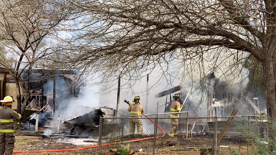 Fire crews contain structure fire in Rusk County cbs19.tv