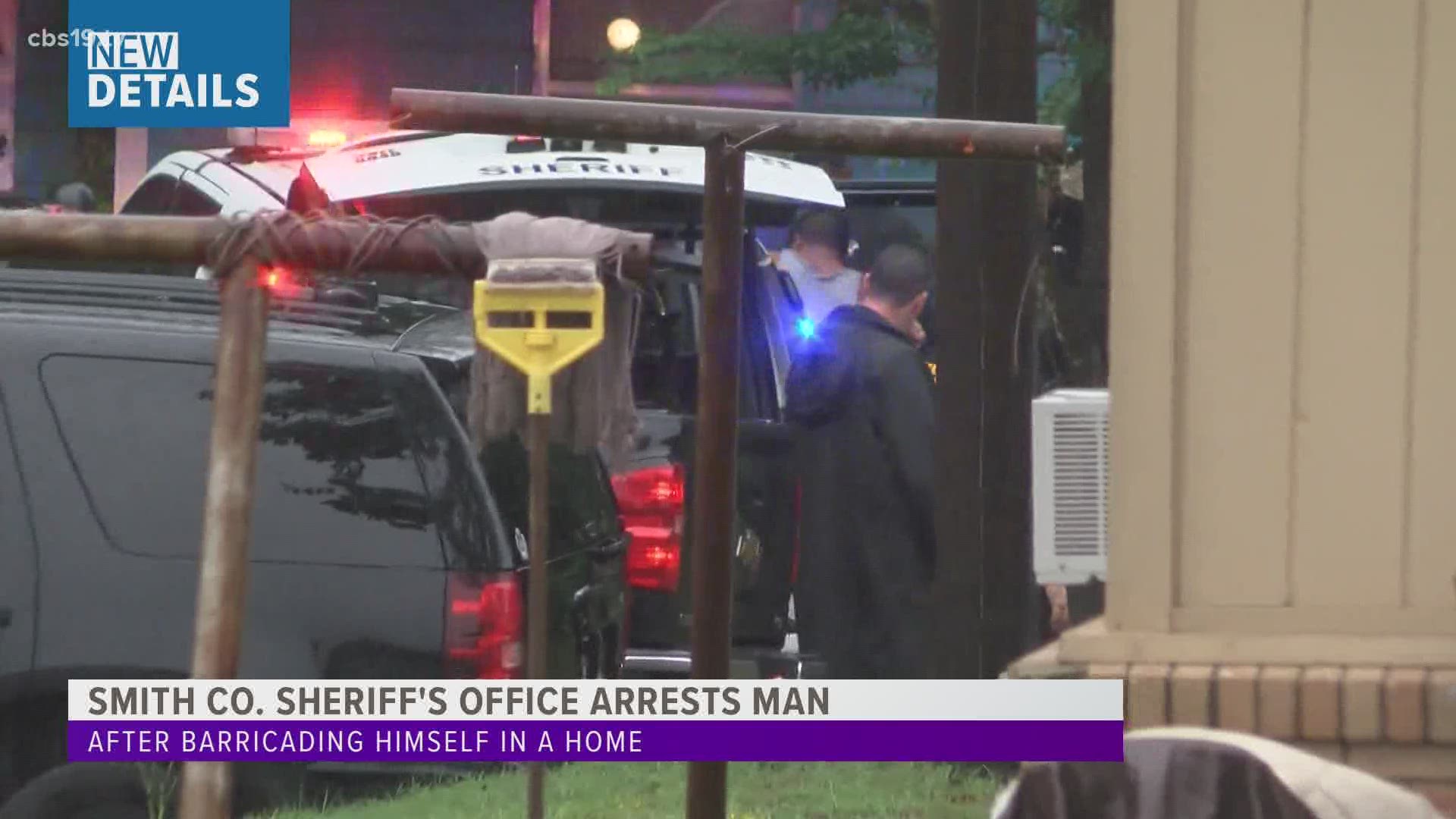 Smith County officials ID man arrested after barricading self in home