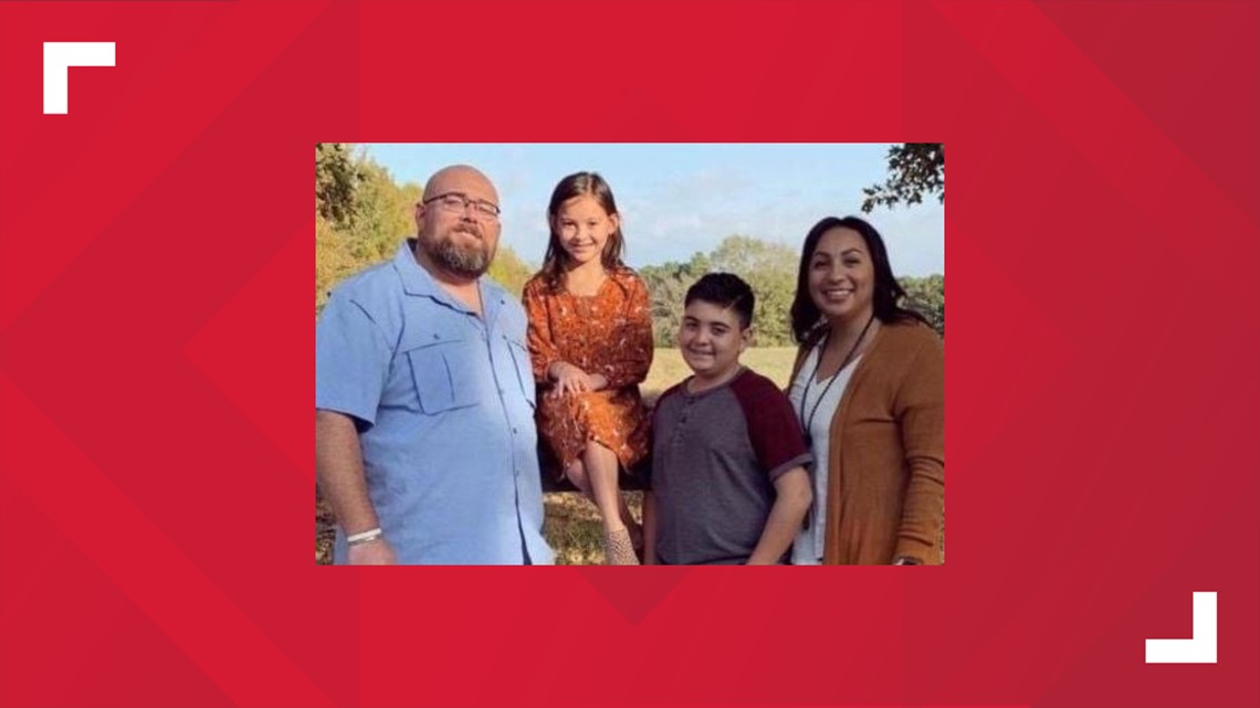 Lindale ISD head trainer dies after battle with COVID-19 - Vimarsana News