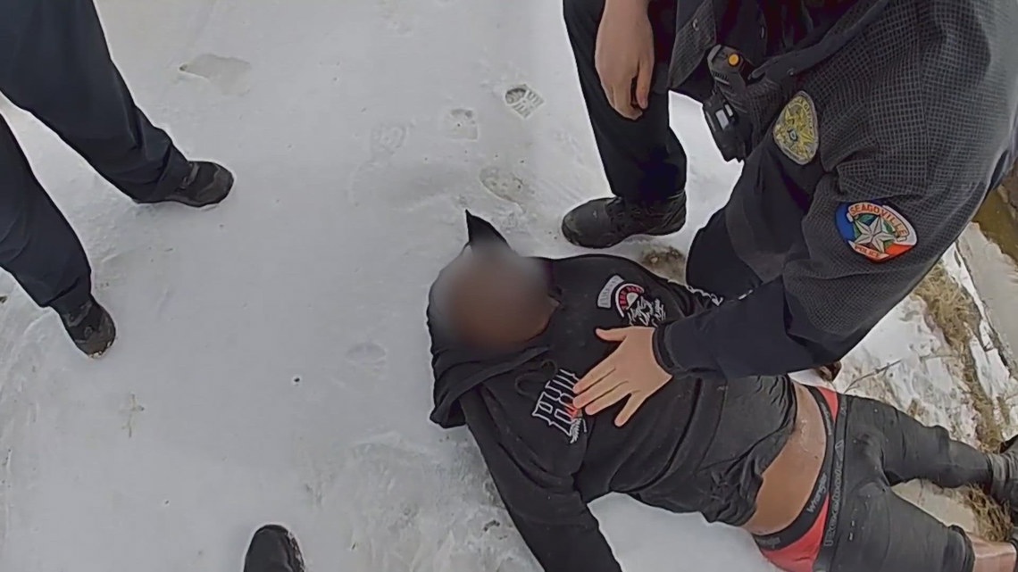 Texas tow truck driver’s split-second decision saves man pulled from icy drainage culvert