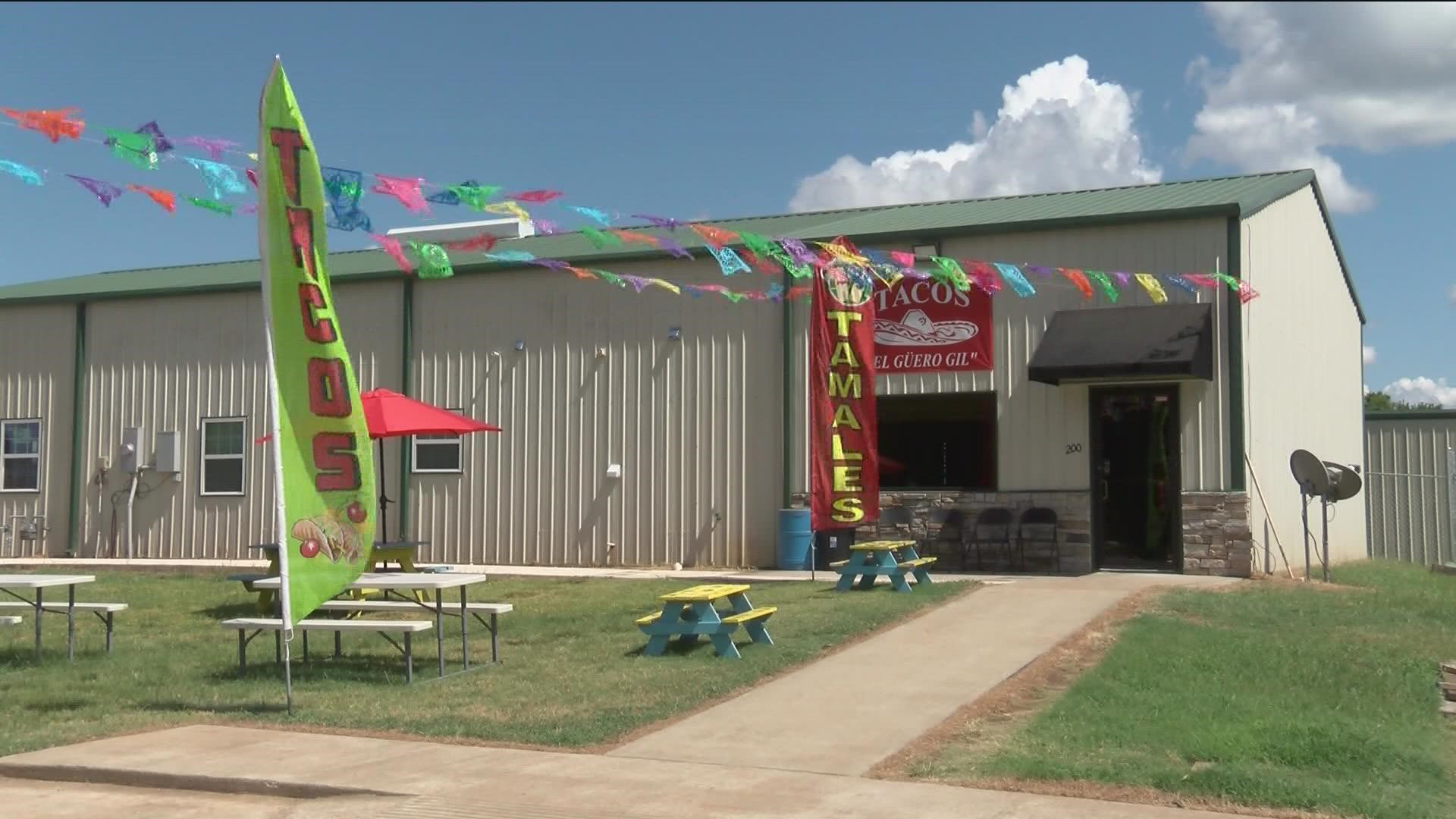 Local food truck, DJ's Kitchen sold $10 plates to help family rebuilt their food truck that was lost in a fire.