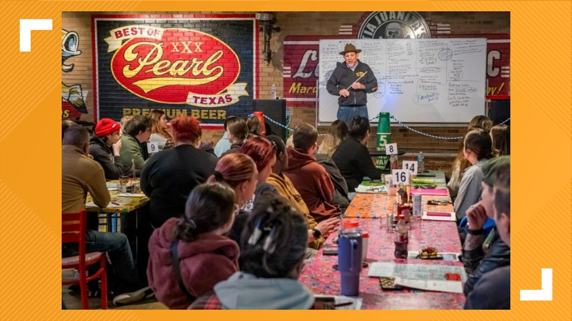 Tia Juanita's Fish Camp soft opening draws hundreds to former Johnny Cace's - Vimarsana News