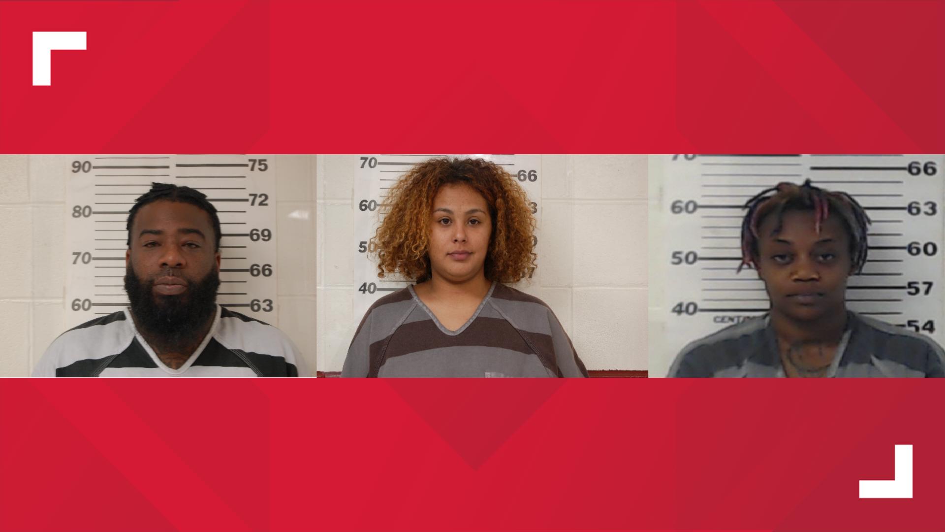 3 arrested after meth, cocaine, kids found in Henderson County home(00)