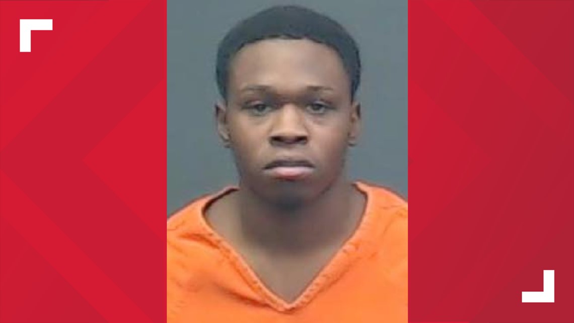 Man jailed for indecency with child escapes from East Texas jail cbs19.tv