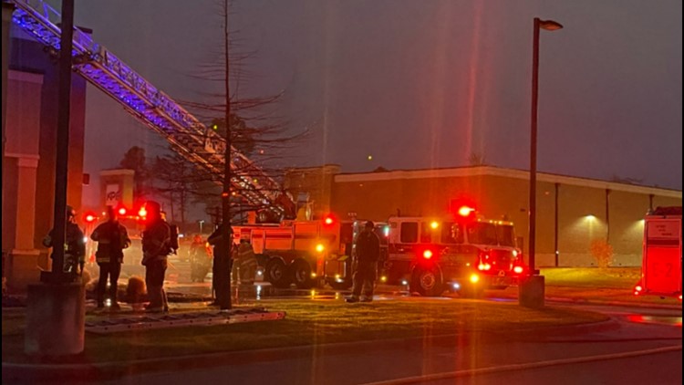 Crews extinguish fire at American State Bank on Old Jacksonville Highway
