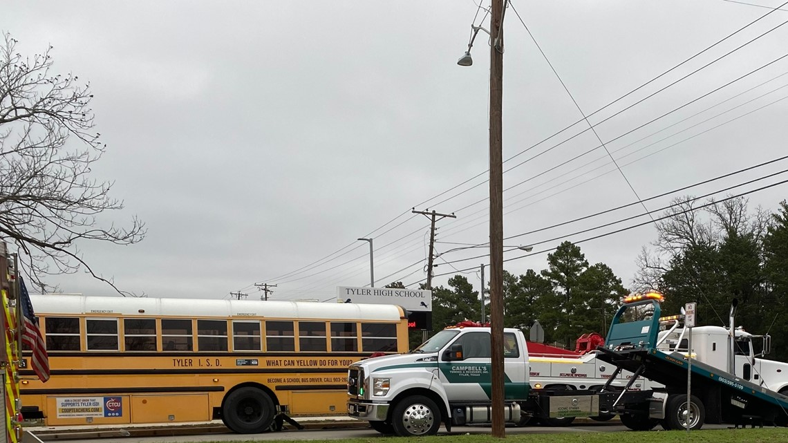 Police respond to Tyler ISD bus involved in crash - Vimarsana News