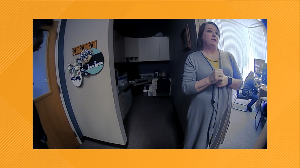 Body cam footage shown in manager's firing - Vimarsana News
