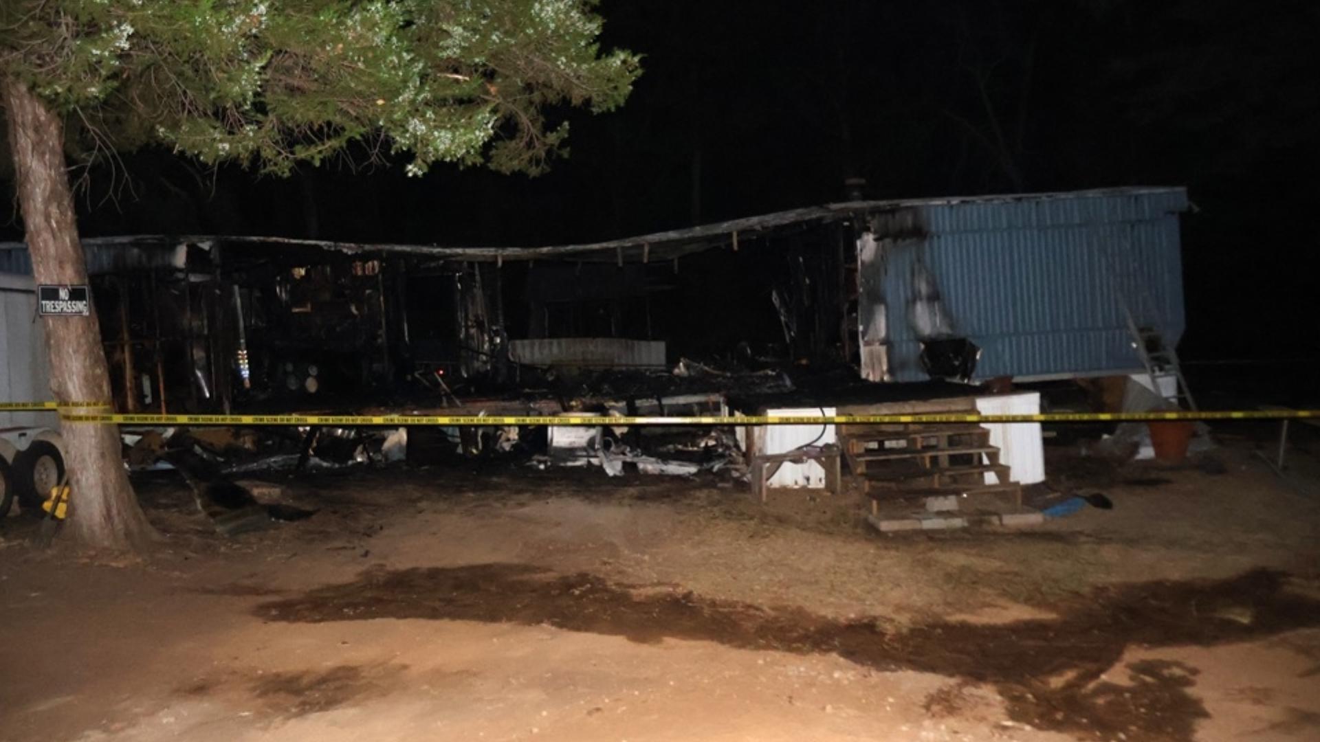 Smith County mobile home fire injures 3, investigation underway