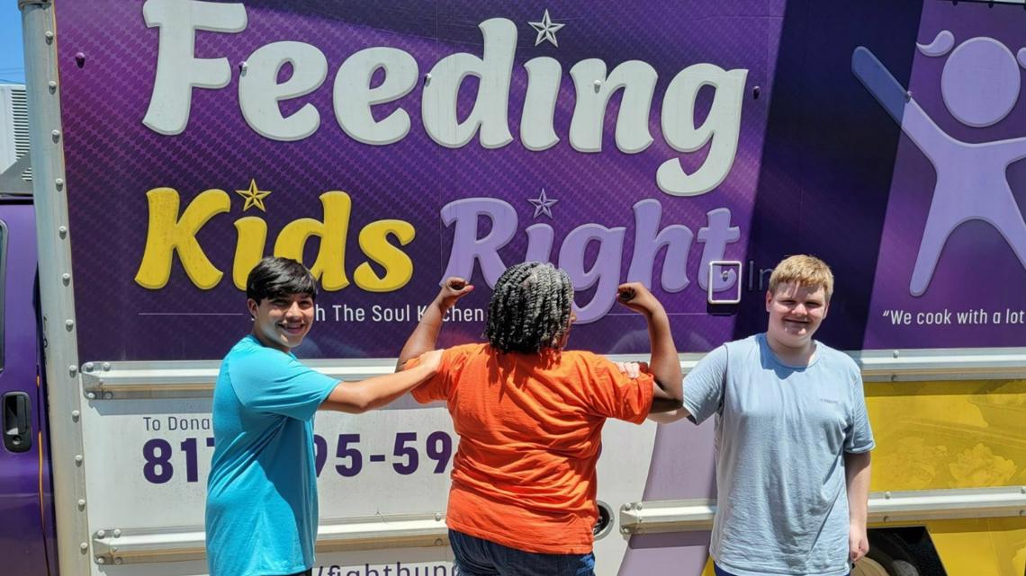 Fort Worth woman pledges to provide kids with hot meals in summer - Vimarsana News