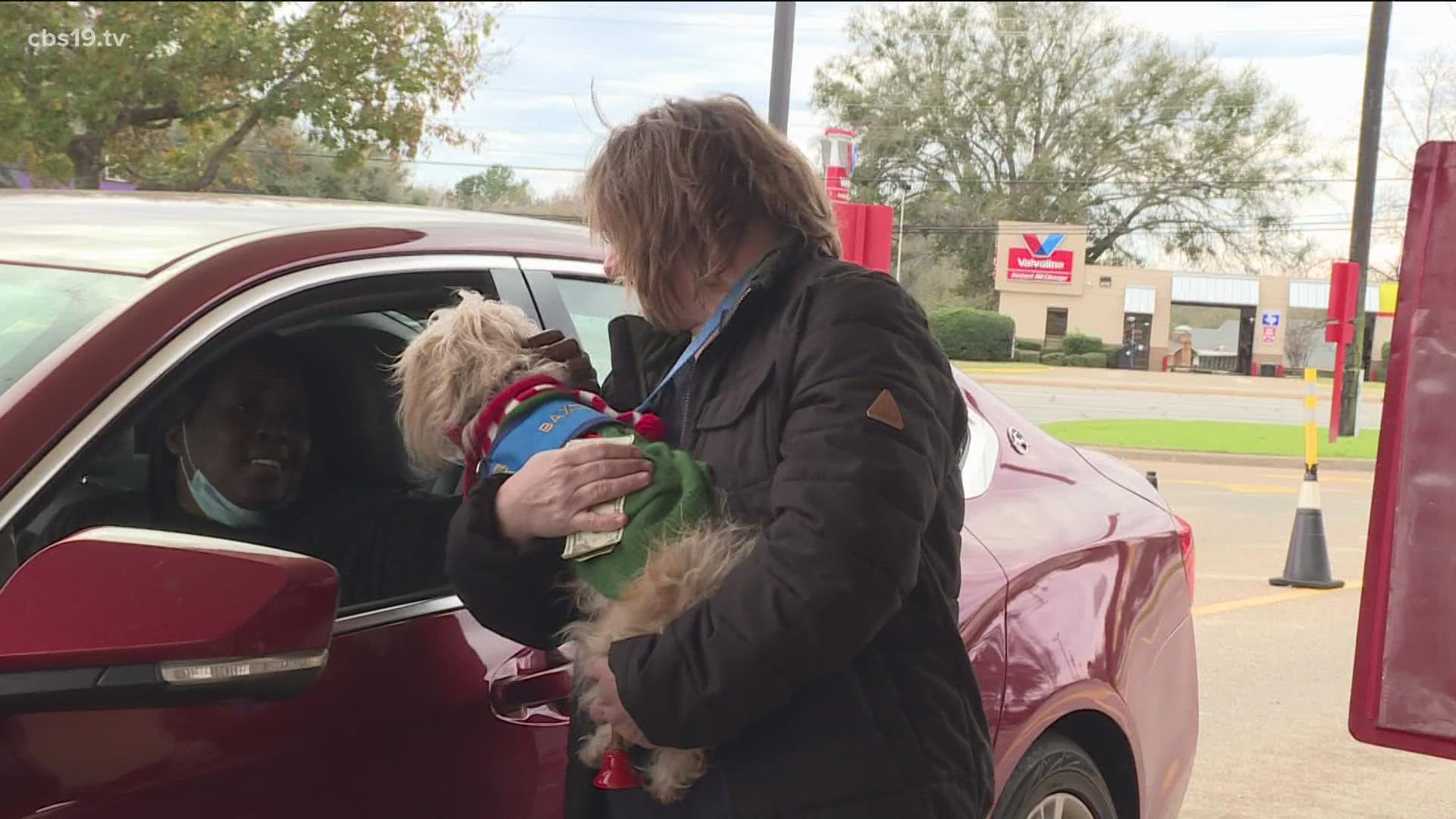 Animal-assisted therapy nonprofit participates in the Salvation Army's Red  Kettle Campaign 