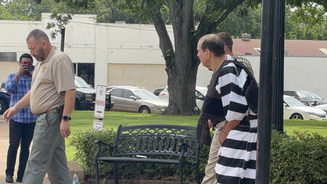 Hearing dates set for East Texas death row inmate Robert Roberson's case after execution delay