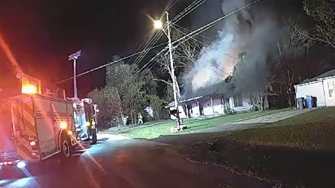 BODY CAM VIDEO House destroyed in overnight fire in Lufkin cbs19.tv