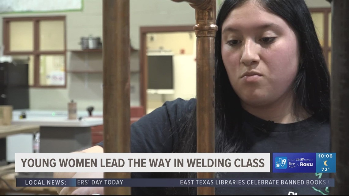 Young women lead the way in Longview plumbing class - Vimarsana News